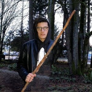 Meet your Posher, Ethan